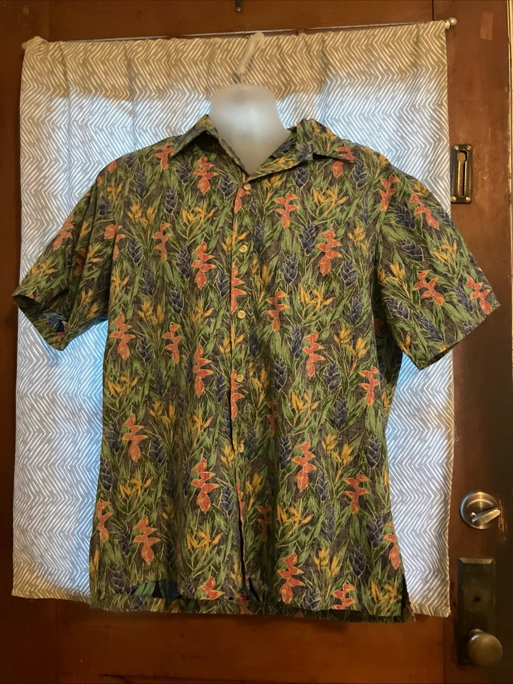Tori richard vintage shirt size L